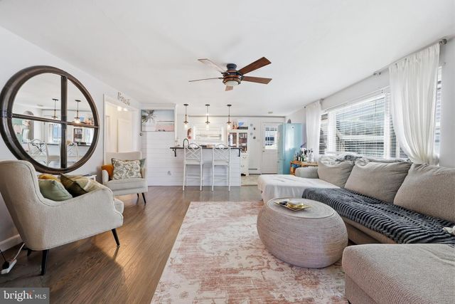 9406 PACIFIC AVE, Margate City, NJ 08402