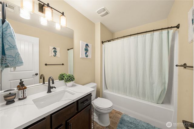 21219 SE 258th Place, Maple Valley, WA 98038