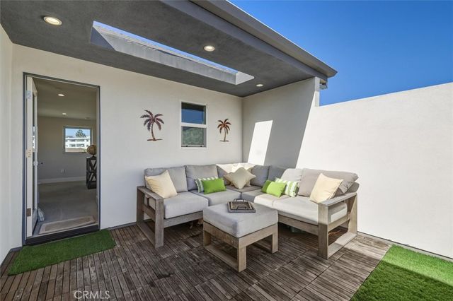 1729 Harriman Lane A, Redondo Beach, CA 90278