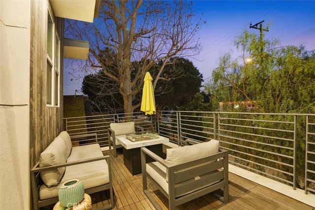 1729 Harriman Lane A, Redondo Beach, CA 90278