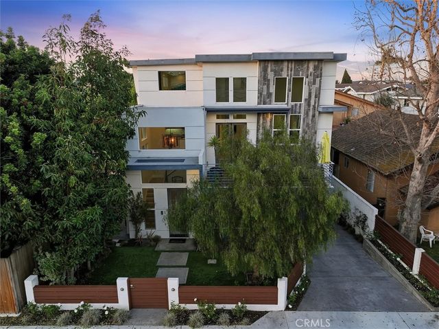 1729 Harriman Lane A, Redondo Beach, CA 90278