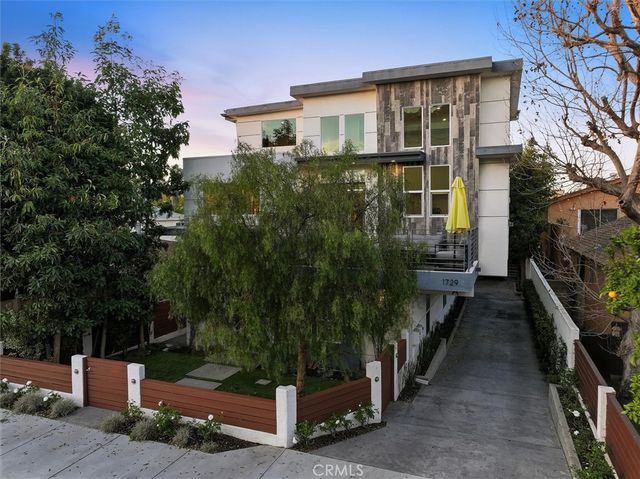 1729 Harriman Lane A, Redondo Beach, CA 90278