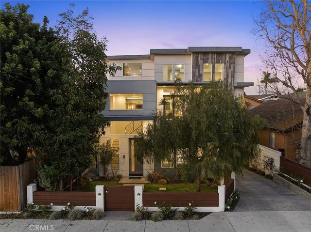 1729 Harriman Lane A, Redondo Beach, CA 90278