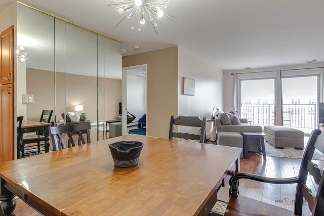 5506 LINCOLN Avenue A521, Morton Grove, IL 60053