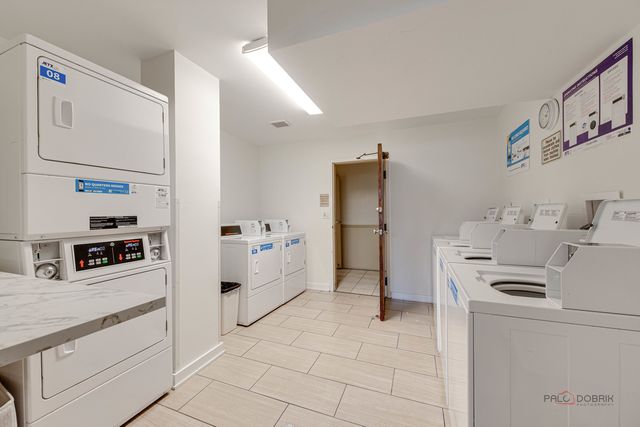 5506 LINCOLN Avenue A521, Morton Grove, IL 60053