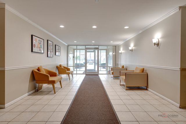 5506 LINCOLN Avenue A521, Morton Grove, IL 60053