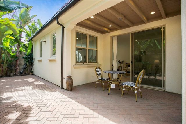 77 Hanging Garden, Irvine, CA 92620