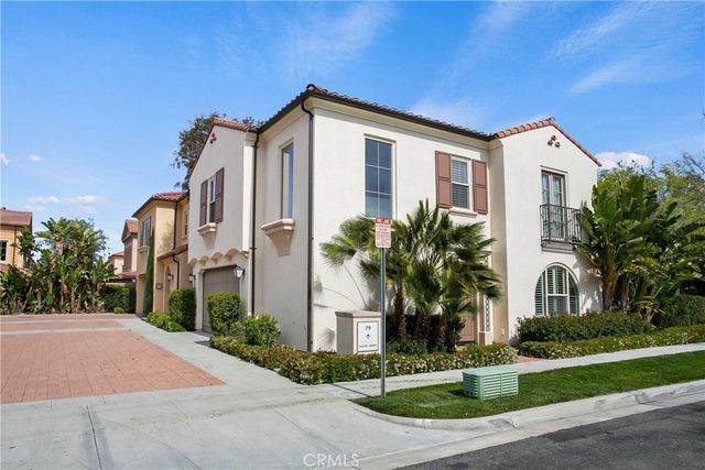 77 Hanging Garden, Irvine, CA 92620