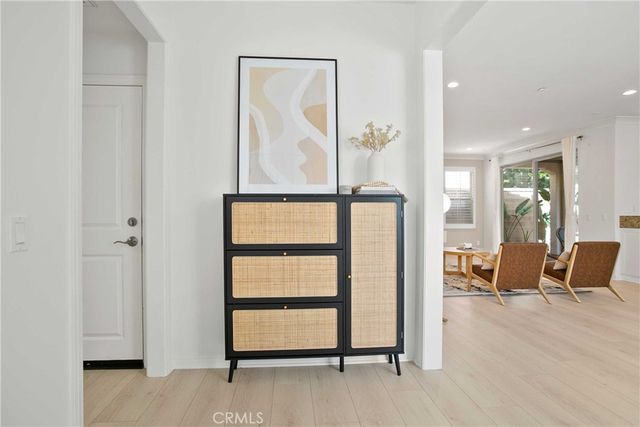 77 Hanging Garden, Irvine, CA 92620