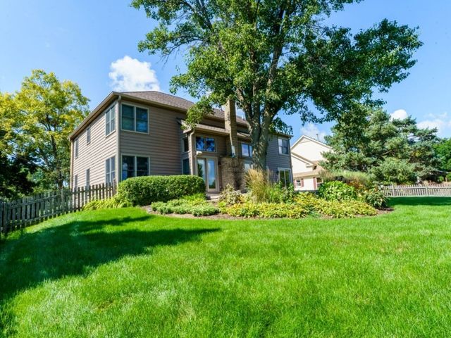 360 Ambria Drive, Mundelein, IL 60060