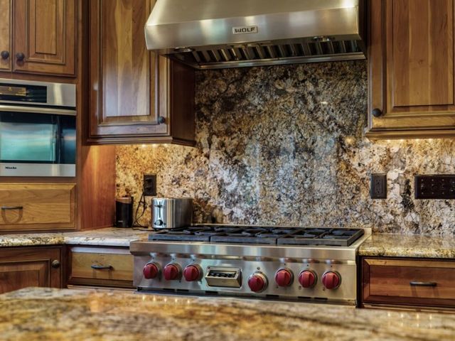 360 Ambria Drive, Mundelein, IL 60060