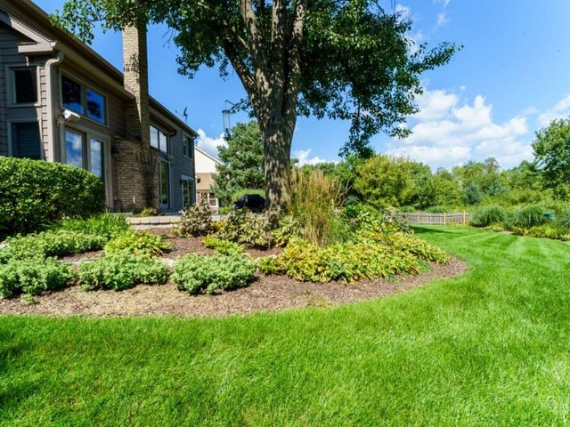 360 Ambria Drive, Mundelein, IL 60060