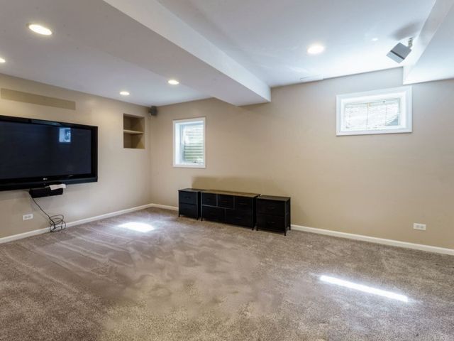 360 Ambria Drive, Mundelein, IL 60060