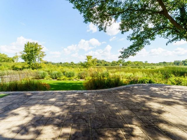 360 Ambria Drive, Mundelein, IL 60060