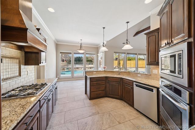 14812 S 53rd East Avenue, Bixby, OK 74008