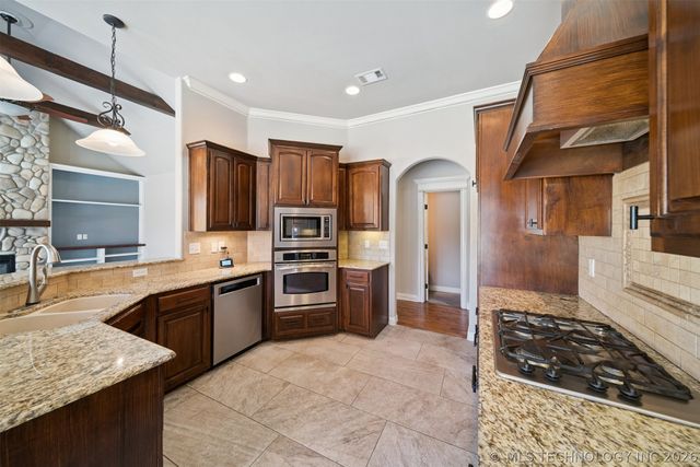 14812 S 53rd East Avenue, Bixby, OK 74008