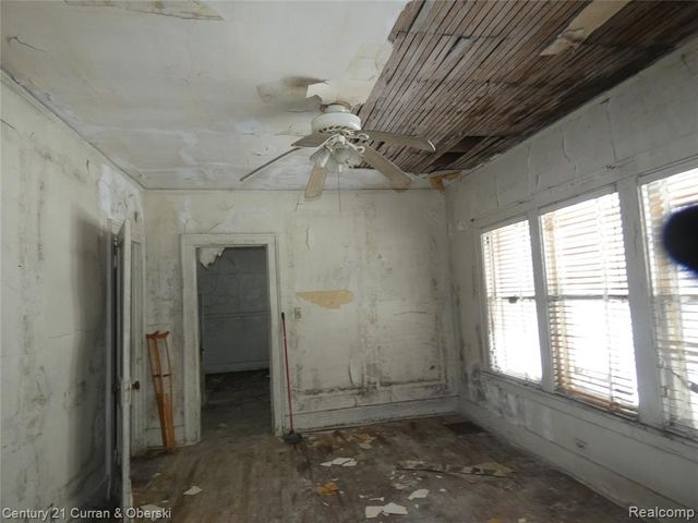 4300 Larchmont Street, Detroit, MI 48204