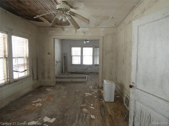 4300 Larchmont Street, Detroit, MI 48204