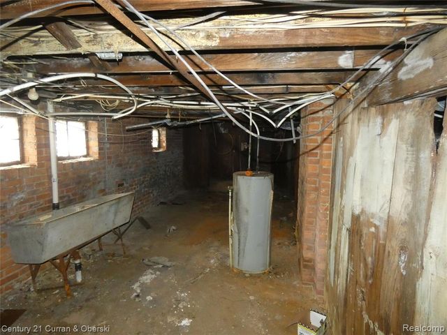 4300 Larchmont Street, Detroit, MI 48204