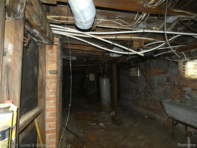 4300 Larchmont Street, Detroit, MI 48204