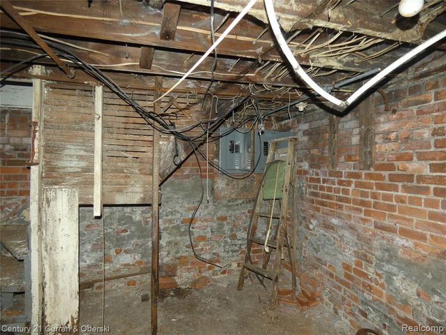 4300 Larchmont Street, Detroit, MI 48204