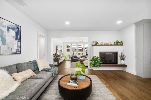 3945 Gondar Avenue, Long Beach, CA 90808