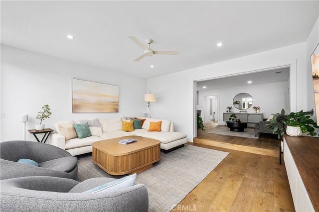 3945 Gondar Avenue, Long Beach, CA 90808