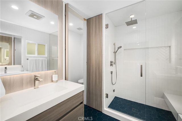 3945 Gondar Avenue, Long Beach, CA 90808