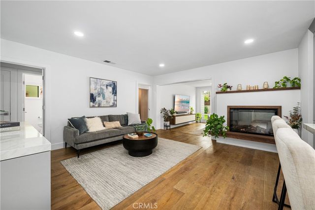 3945 Gondar Avenue, Long Beach, CA 90808