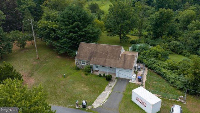 26 GOLF ACRES RD, Mohnton, PA 19540