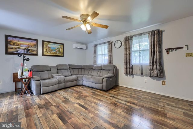 26 GOLF ACRES RD, Mohnton, PA 19540