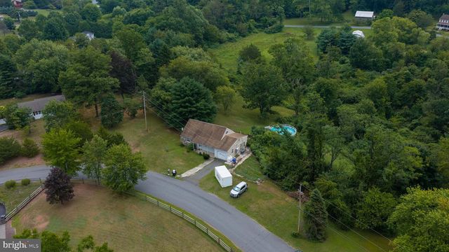 26 GOLF ACRES RD, Mohnton, PA 19540