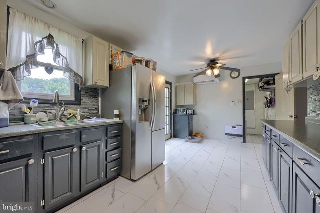 26 GOLF ACRES RD, Mohnton, PA 19540