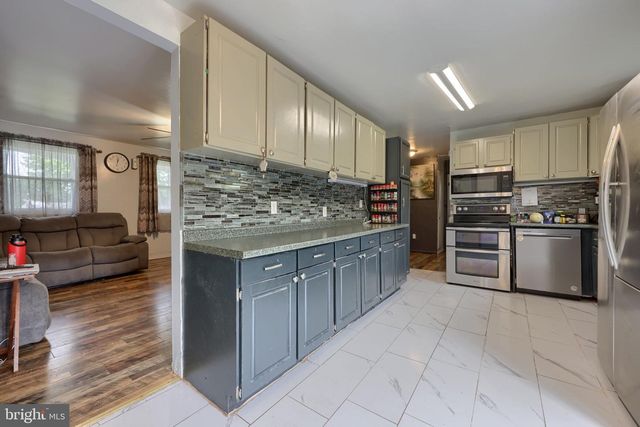 26 GOLF ACRES RD, Mohnton, PA 19540