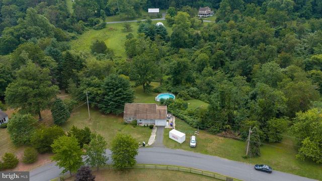 26 GOLF ACRES RD, Mohnton, PA 19540