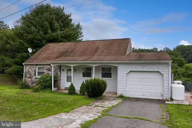 26 GOLF ACRES RD, Mohnton, PA 19540