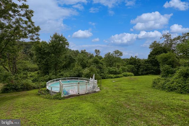 26 GOLF ACRES RD, Mohnton, PA 19540