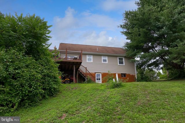 26 GOLF ACRES RD, Mohnton, PA 19540