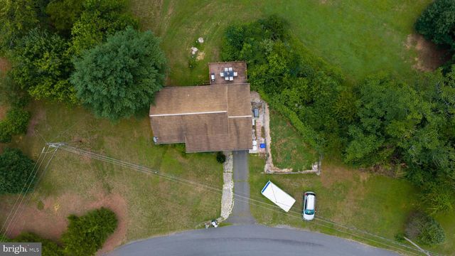 26 GOLF ACRES RD, Mohnton, PA 19540