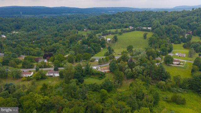 26 GOLF ACRES RD, Mohnton, PA 19540
