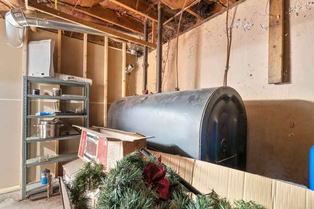 523 Chamberlain Hill Road, Haddam, CT 06441