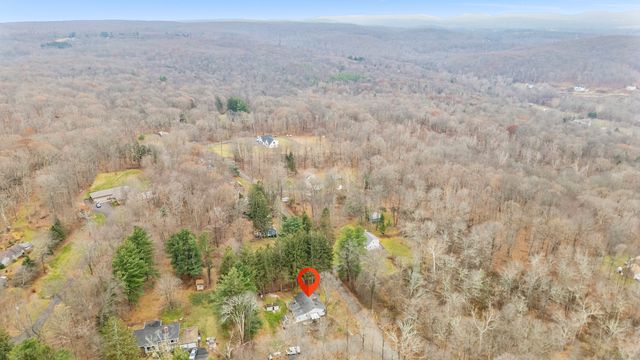 523 Chamberlain Hill Road, Haddam, CT 06441