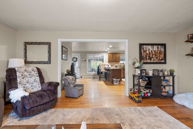 523 Chamberlain Hill Road, Haddam, CT 06441