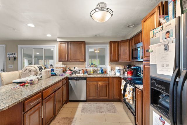 523 Chamberlain Hill Road, Haddam, CT 06441