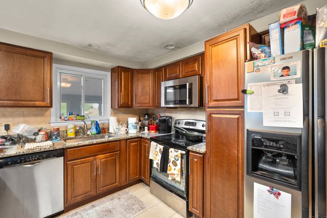 523 Chamberlain Hill Road, Haddam, CT 06441