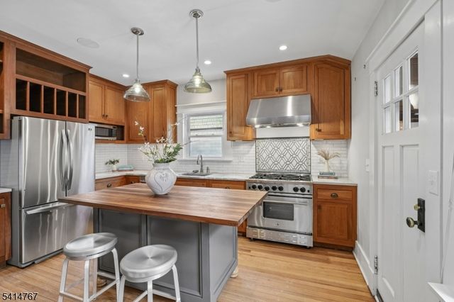 47 Northview Ave, Montclair Twp., NJ 07043