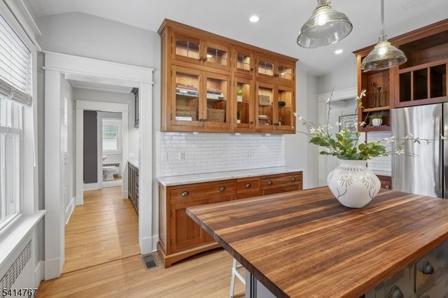 47 Northview Ave, Montclair Twp., NJ 07043