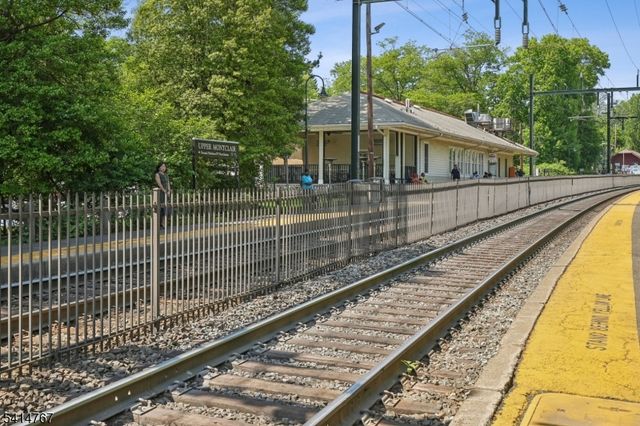 47 Northview Ave, Montclair Twp., NJ 07043