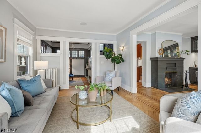 47 Northview Ave, Montclair Twp., NJ 07043