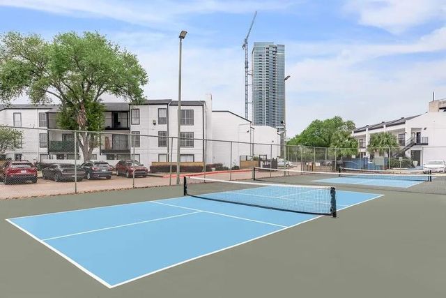 4400 Memorial Drive 19-2141, Houston, TX 77007